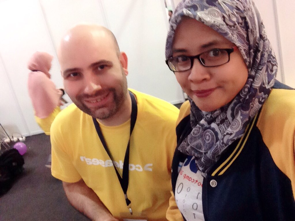 neyrashazeyra's tweet photo. Hello @eslweb ! #codeasean #1AES https://t.co/y02YGlvwrU
