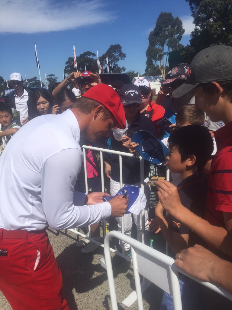 Playing in a #PGATA tournament for the first time amateur @b_dechambeau has earned plenty of fans <a href="/AussieMasters/">Australian Masters</a>