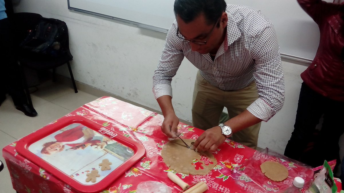 The_ELTL_Lab's tweet photo. Cookies ready to hit the oven at the #CELEXMASFEST @CMascarones https://t.co/LazhMjn9pc