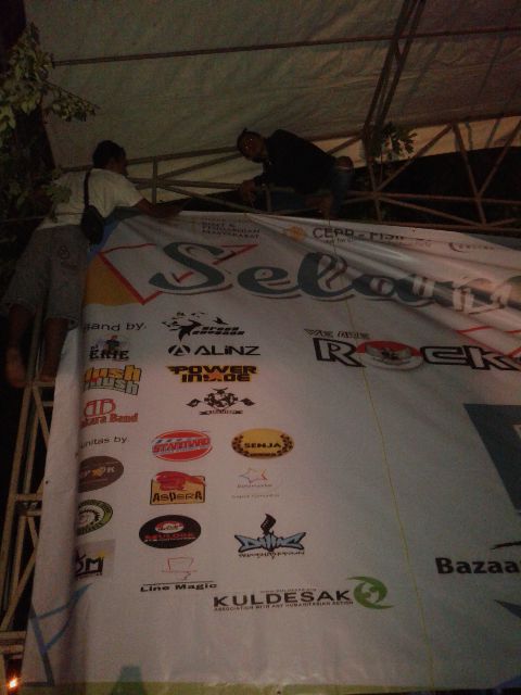 line_magic's tweet photo. Hari ini Kopdar Komunitas di Fisip UI . 

Yeay Seru seruan bareng Komunitas https://t.co/8QrRDhxLBo