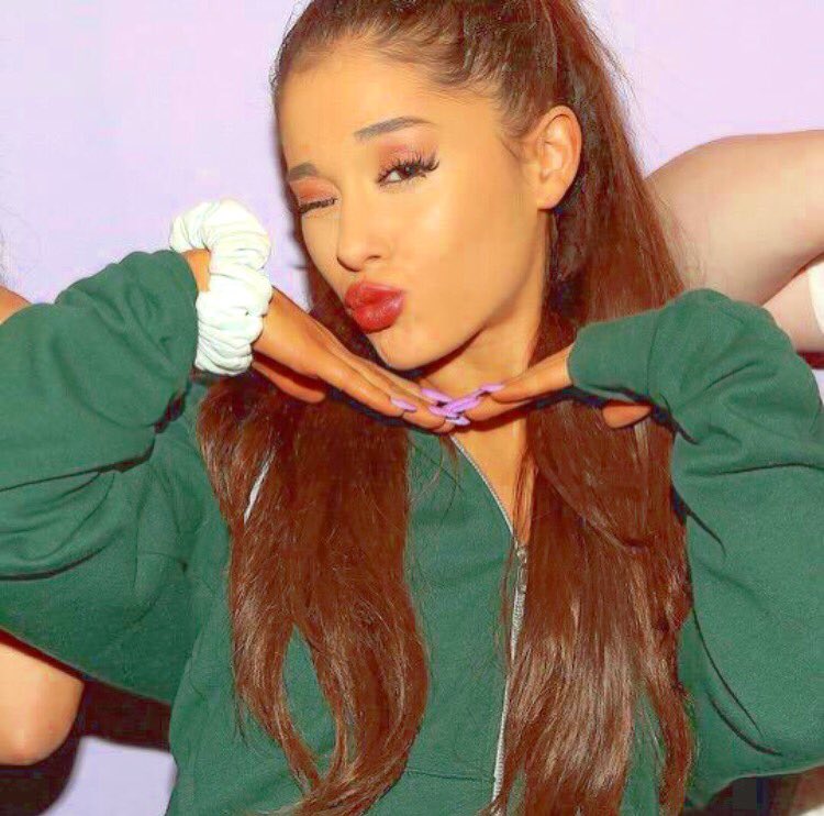LoveSomeclor_d's tweet photo. つくったばっかなのでタグやります💫
#arianatorRT
#selenatorRT
#taylor好きな人RT
#MKTO好きな人RT
#洋楽好きな人RT
#RTしたnrさんbotさんフォローする https://t.co/sBLFCi7Wcm