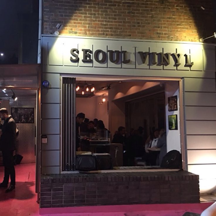 SEOUL VINYLという梨泰院にオープンしたレコードバー？におったっぽい…ウヨン梨泰院大好きやなぁ

seoulvinylさんの動画 instagram.com/p/-W0v99I737/