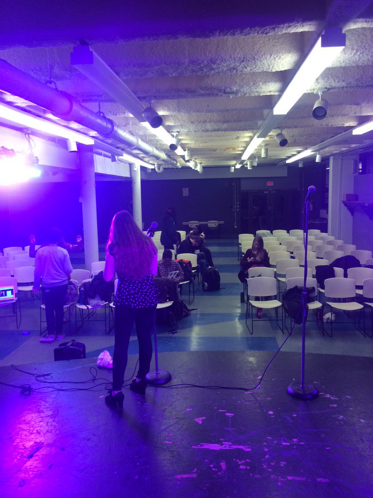 WU_SLam's tweet photo. Come to november slam! 730 gargoyle, we have fancy lights https://t.co/p7t2ljvuhu