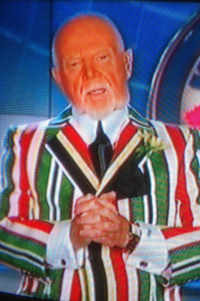 CHRISTMAS IS COMIN' FOLKS!