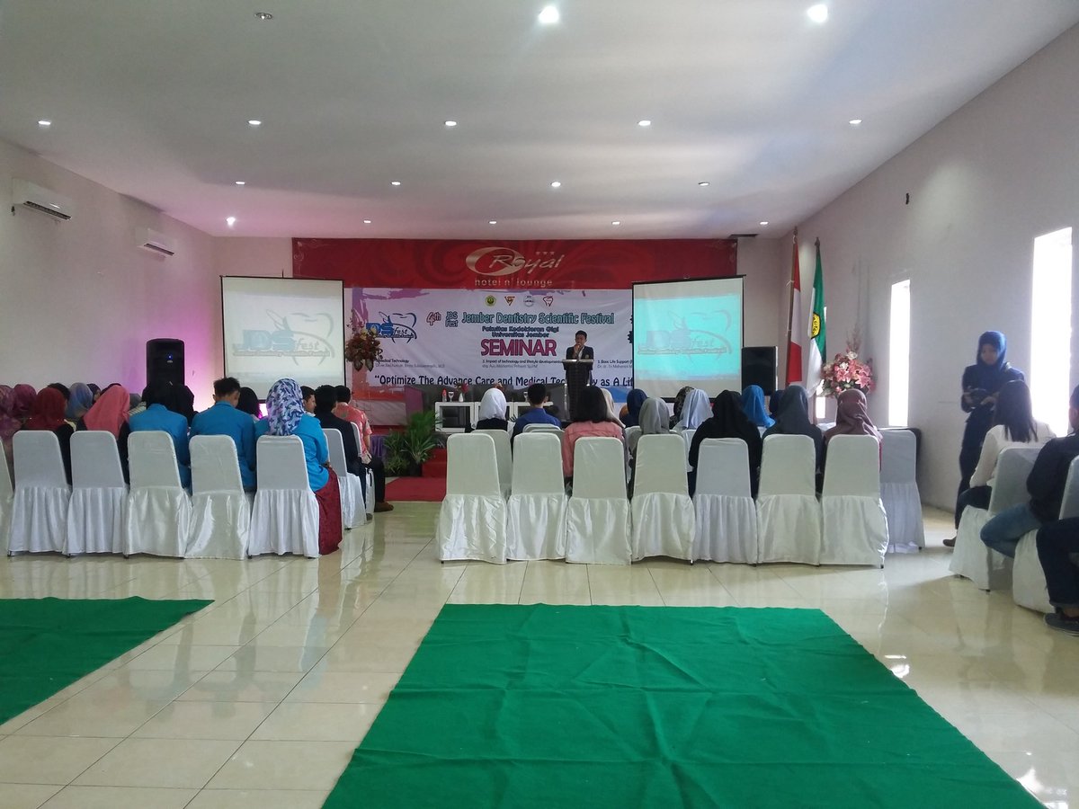 Hari ini sedang berlangsung seminar 4th Jds festival, baru saja di dilaksanakan pembukaan dan sambutan sambutan