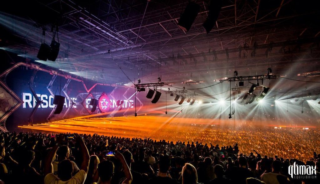 qontrol's tweet photo. #BestEvent #HardEvent #HardWithStyle #Qlimax #Equilibrium by #Qdance in #TuneiN #NL 👍👊👌 https://t.co/O2XiB2e2l4