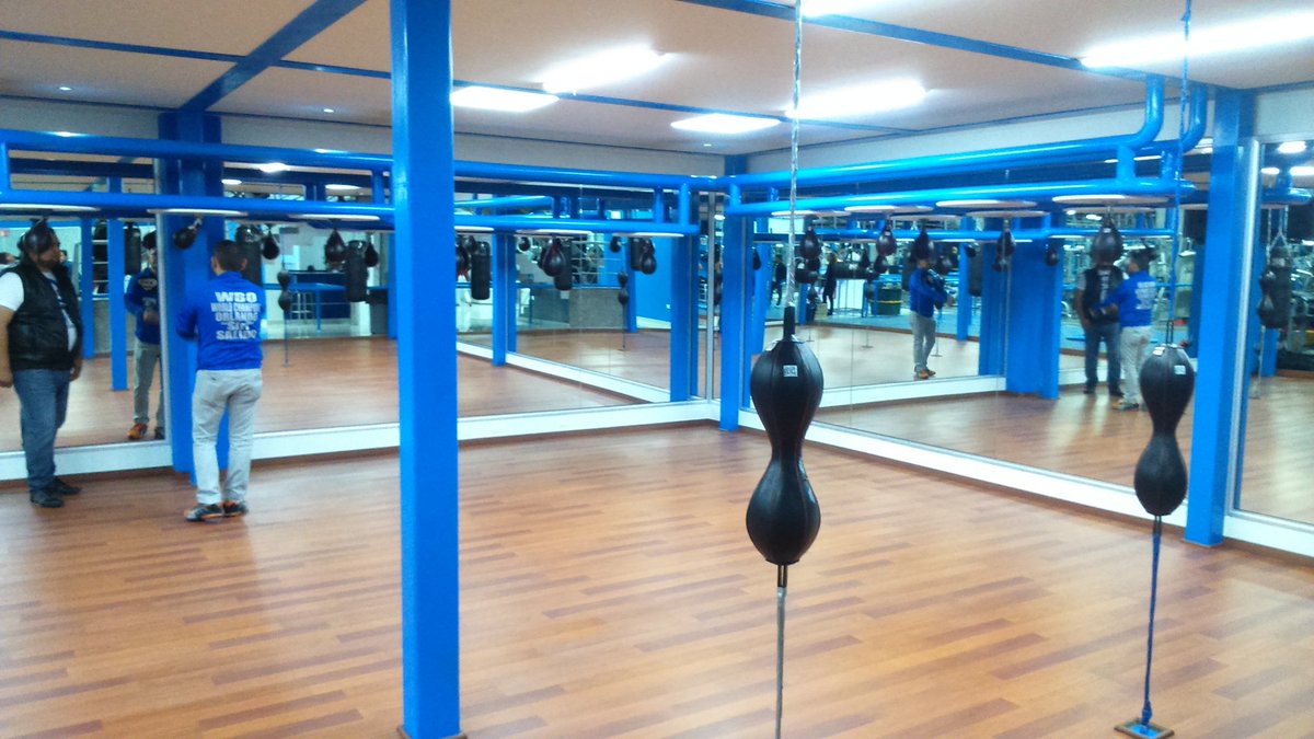 Lcef_Itson's tweet photo. En la inauguración de New Body Gym!! https://t.co/18QtEBl52F