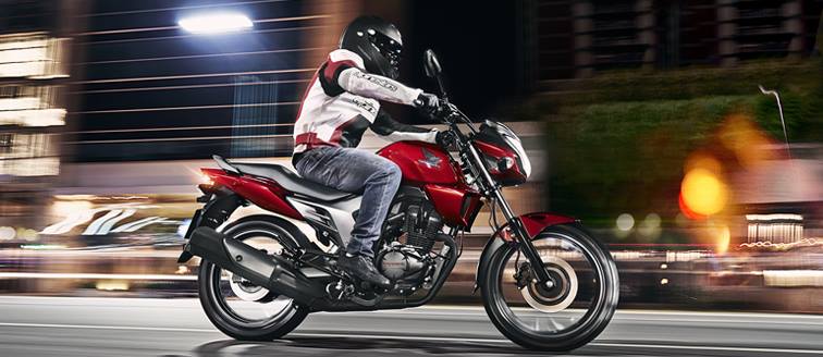 hondamotos_mx's tweet photo. #Honda #Invicta150: Diseño inspirado en las motos de alto rendimiento. ¡Hazte notar! #hondamotosmx https://t.co/KS4pqlOIvC
