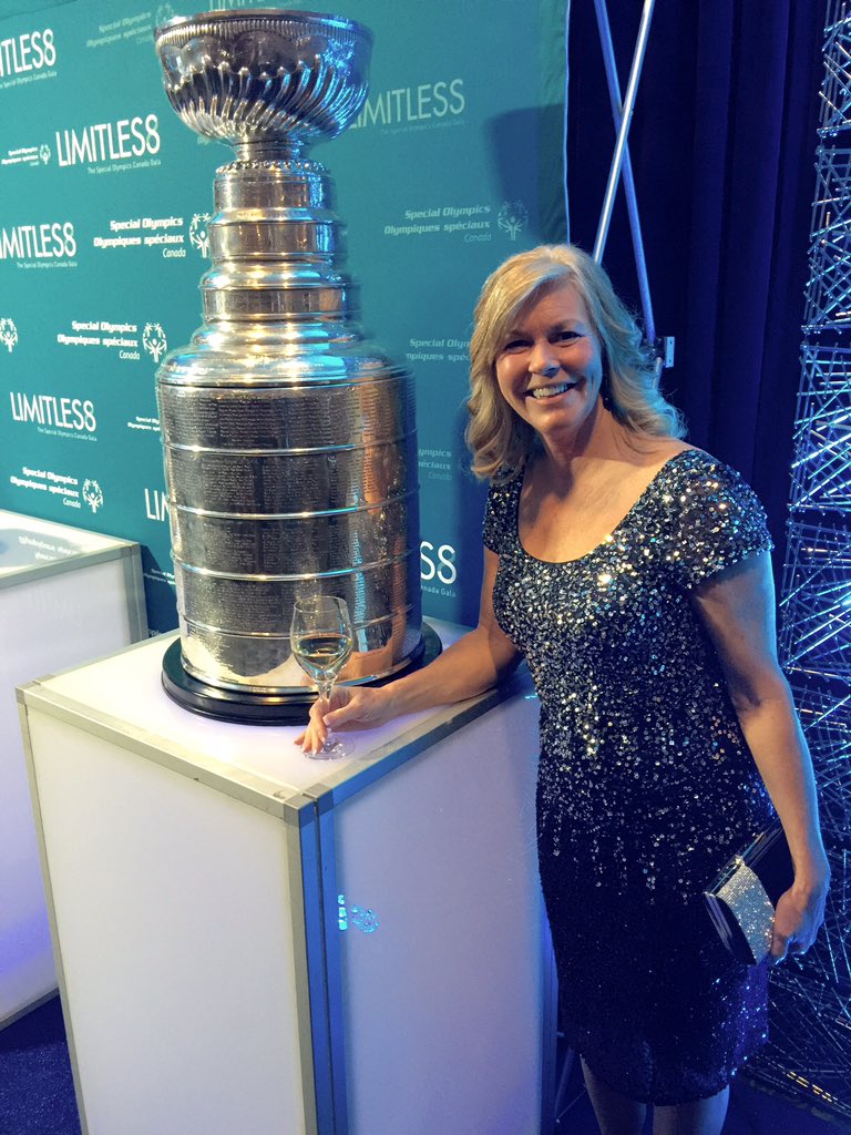 TracyS21's tweet photo. Fantastic night. #LIMITLESS2015 #stanleycup https://t.co/NvWtG2hiJo