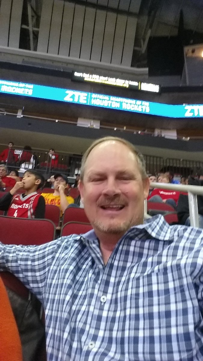 hbventrescaj's tweet photo. Section C109 row 16, seat 5 #ZTEVIP https://t.co/9PCIyk3oCi