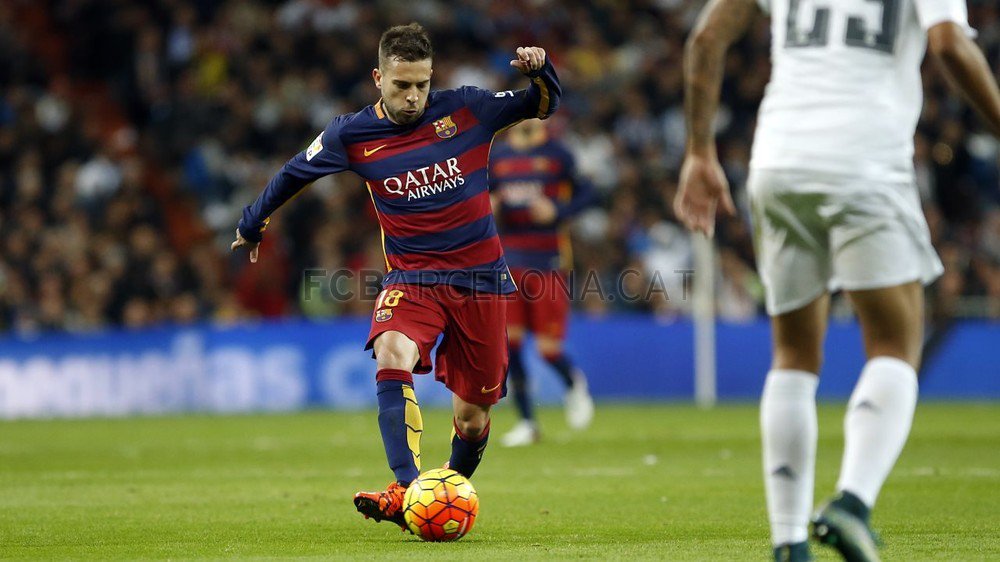 FCBarcelona's tweet photo. [PHOTOS] Check out the best pictures from #ElClasico #FCB #MesQueUnClub | https://t.co/o2x3Ya6ISZ https://t.co/r6mIcDO5V7