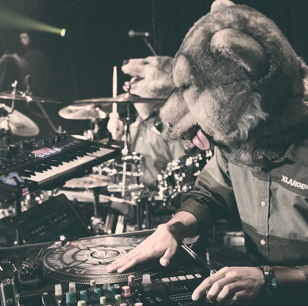 ⚡MAN WITH A MISSION⚡
MWAM作りました！
マンウィズ大好き！！
全国のガウラーさんと繋がりたい✨

MWAM好き過ぎてヤバイ人RT
RTした人全員フォローする
よろしく！