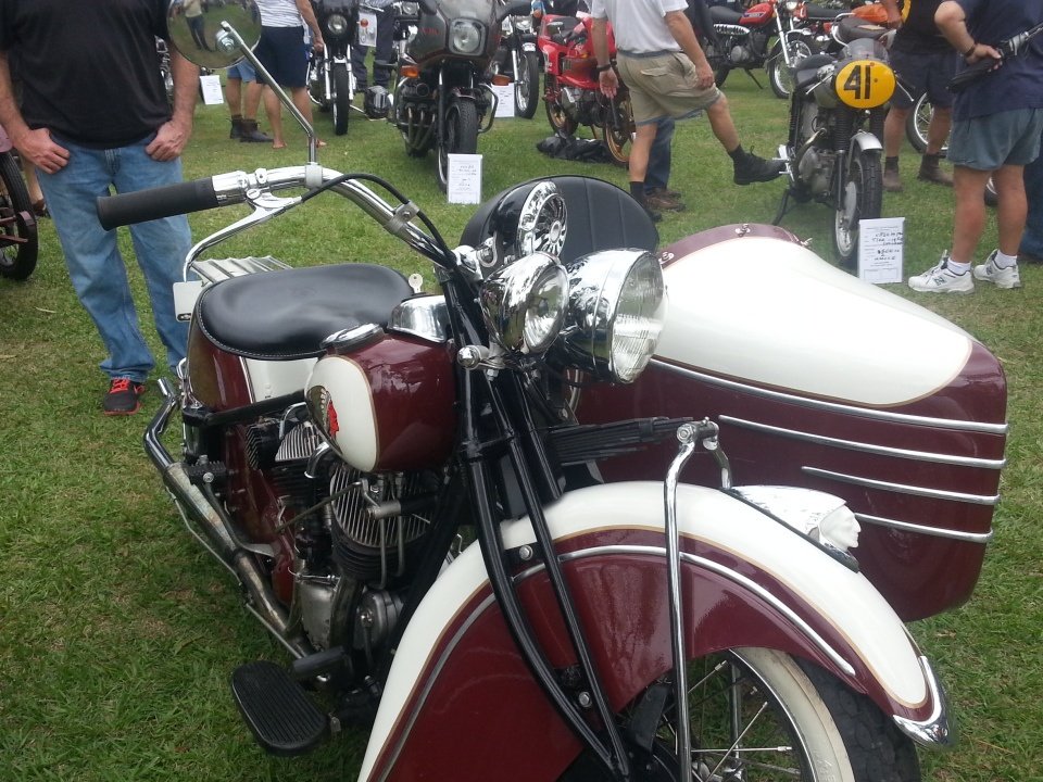 Classic motorbikes everywhere . #samfordtrams @samfordtram