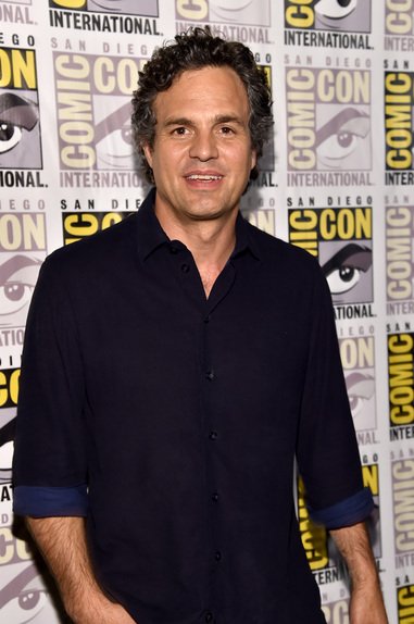 \"Sun\s getting real low...\" 
To celebrate! Happy birthday Scarlett Johansson and Mark Ruffalo! 