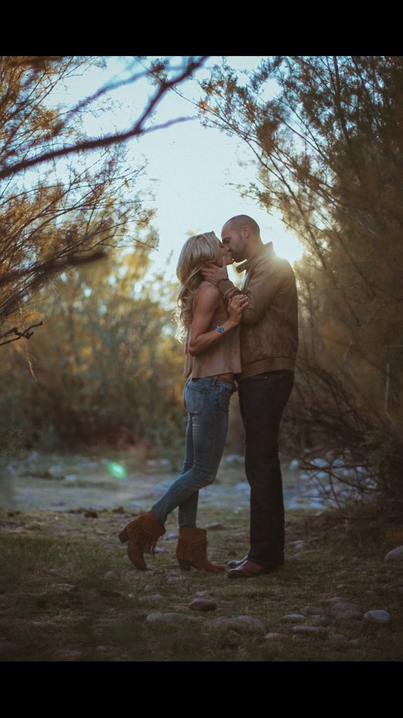 It's good to have talented friends. Thank you @KyleSliger for shooting @rachaelharpe &amp; I.