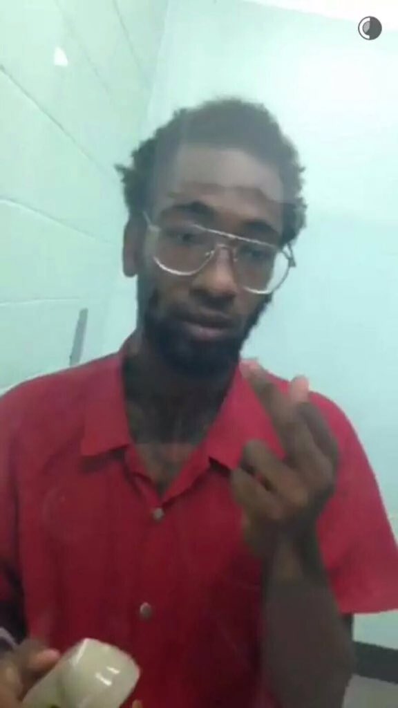 x2EzDubx's tweet photo. #FreeToneBone #FreeJodiBone #FreeAllTheHomies https://t.co/OiUpJyshDK