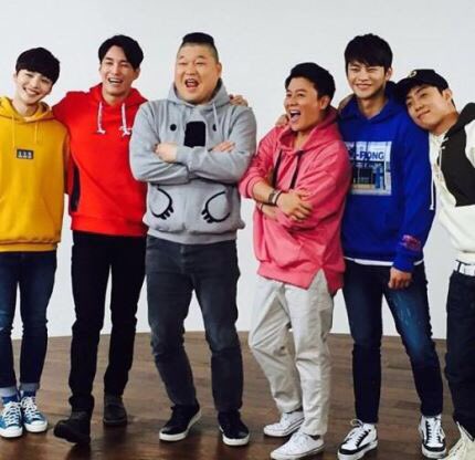 real_realbe_b's tweet photo. #마리와나 포스터 촬영! https://t.co/5UAD2JU1RF