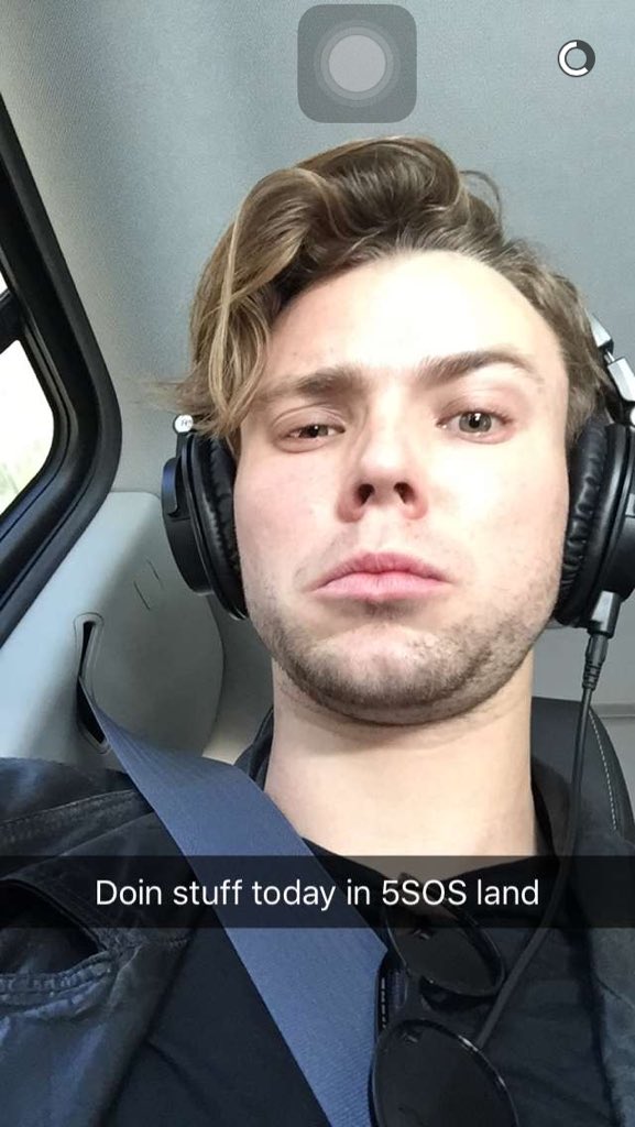 jalinette212's tweet photo. #mtv5sos https://t.co/ptnApKjzLw