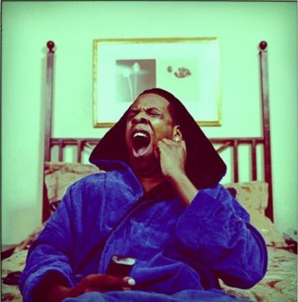 bomberro2's tweet image. @steveucnlive Even Jay-Z is bored. #boxing #CottoCanelo