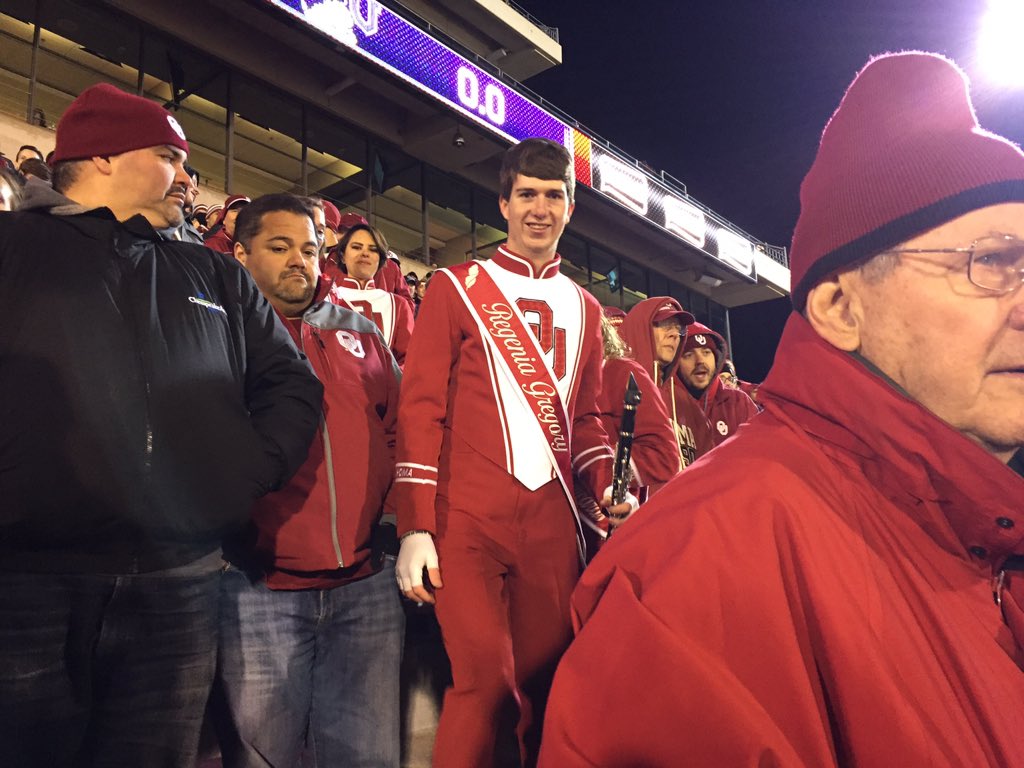 PaigeGregory's tweet photo. #bandtogetheragainstcancer #BoomerSooner https://t.co/Xw7OPGjGAI