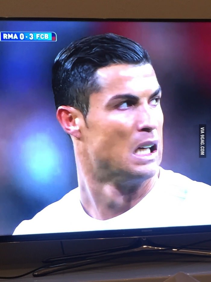Dan_j_John's tweet photo. When you're loosing 0:3 and see messi warming up https://t.co/yqesh7rgMU