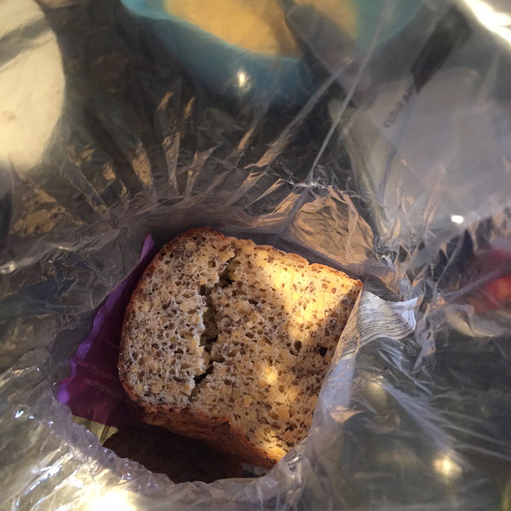 TanikaHogan1's tweet photo. It's unacceptable @WOOLWORTHS_SA  this is the 6th time- broken all through the middle! https://t.co/dtNJLWZQJX