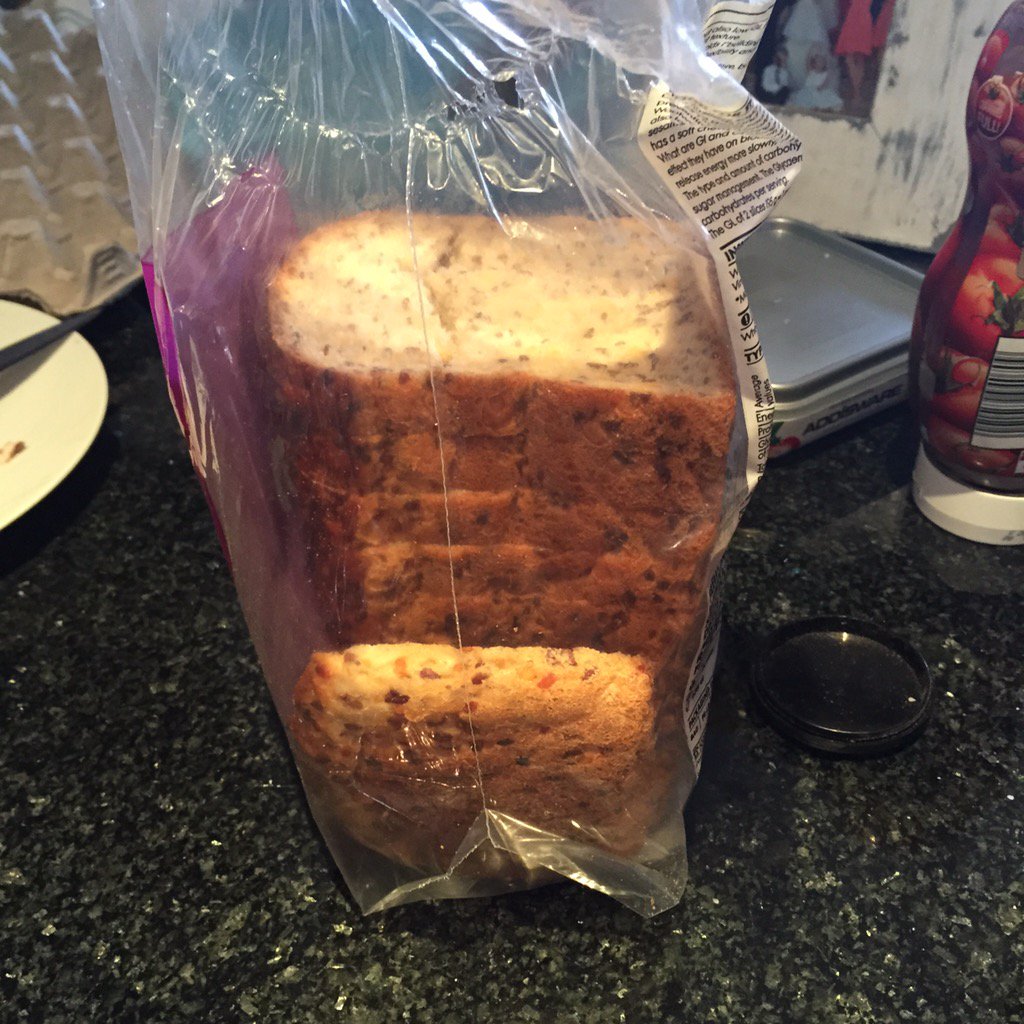 TanikaHogan1's tweet photo. It's unacceptable @WOOLWORTHS_SA  this is the 6th time- broken all through the middle! https://t.co/dtNJLWZQJX