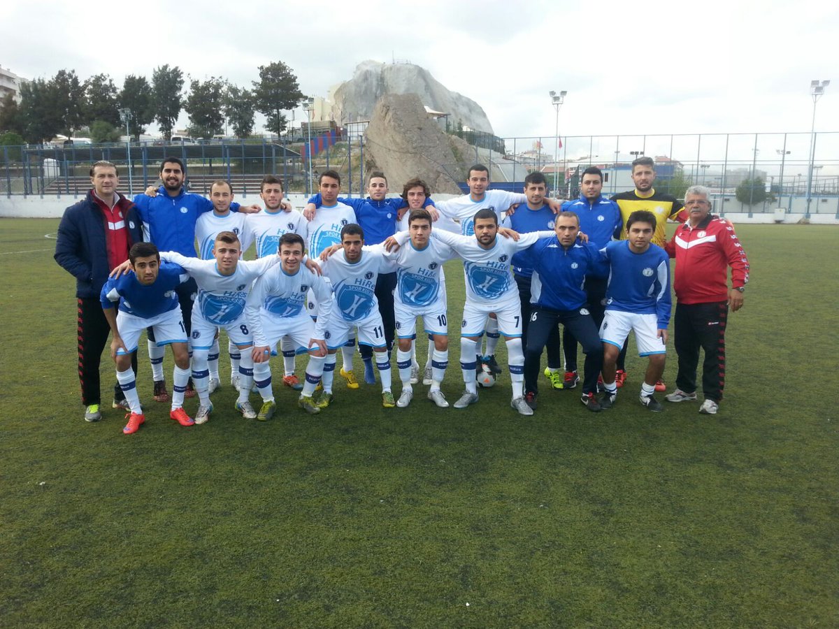 eltun_10's tweet photo. @Amatorfutbolorg İzmir 1. amatör 7. grup ilk yari namağlup 1. paylasirsaniz sevniniriz ... https://t.co/9c1VQ2nHhO