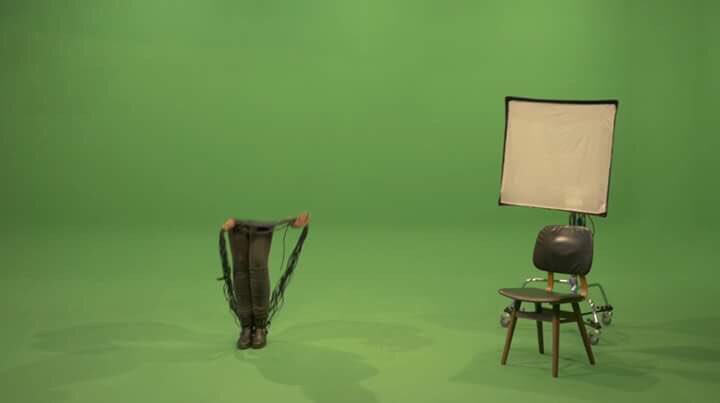 Bedrijfstrailer's tweet photo. Harry Potter momentje #invisibilitycloak #greenscreen #studiotests #testing #vught #binnenkortmeer #staytuned https://t.co/q7ULHiahvi