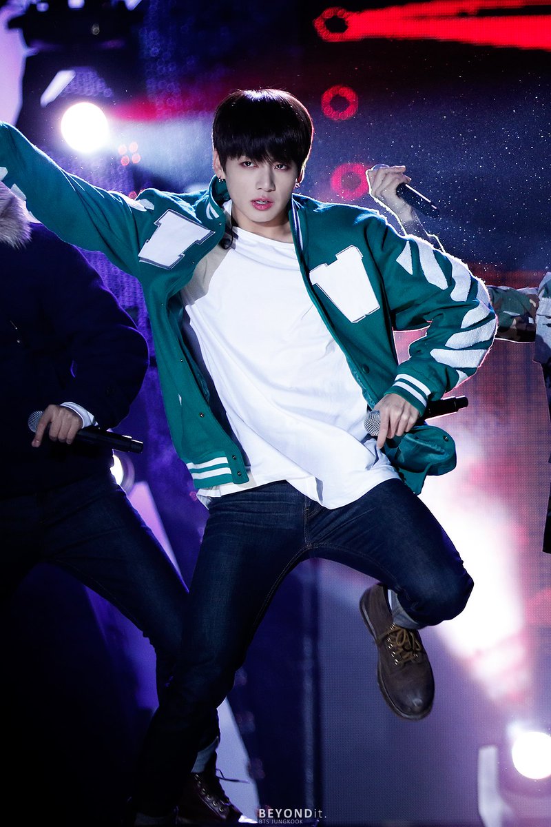 날카롭게, 아름답게, 
・
・
151031
・
・
#정국 #jk #방탄소년단 
[imgur.com/fDhhEpg] 
<a href="/BTS_twt/">방탄소년단</a>