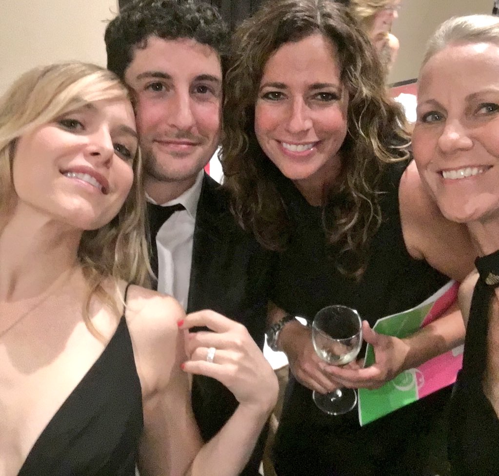 rennaestubbs's tweet photo. Fun times @cecharities event catching up with these 3! @jennyandteets @JasonBiggs @dmonetmorse #laughs #roomwars https://t.co/0HsM97AUYK