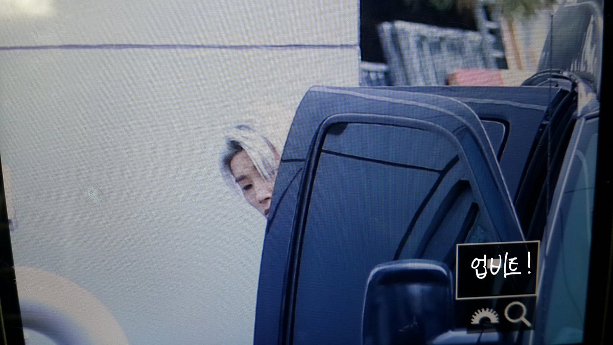 upbeat_950206's tweet photo. 151122 인기가요 #종업 #JONGUP
@BAP_Jongup 드디어 봤어 ㅠㅠ♡ https://t.co/keWBH2PXPa