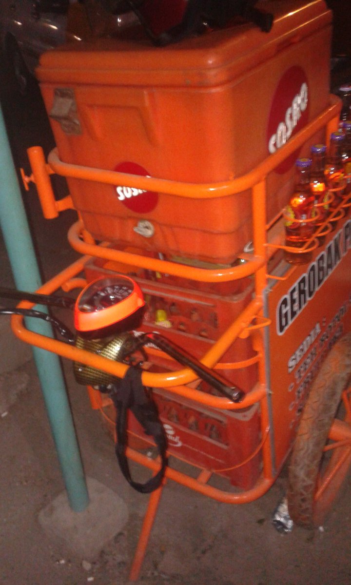 Ini gerobak ku,mana gerobakmu?