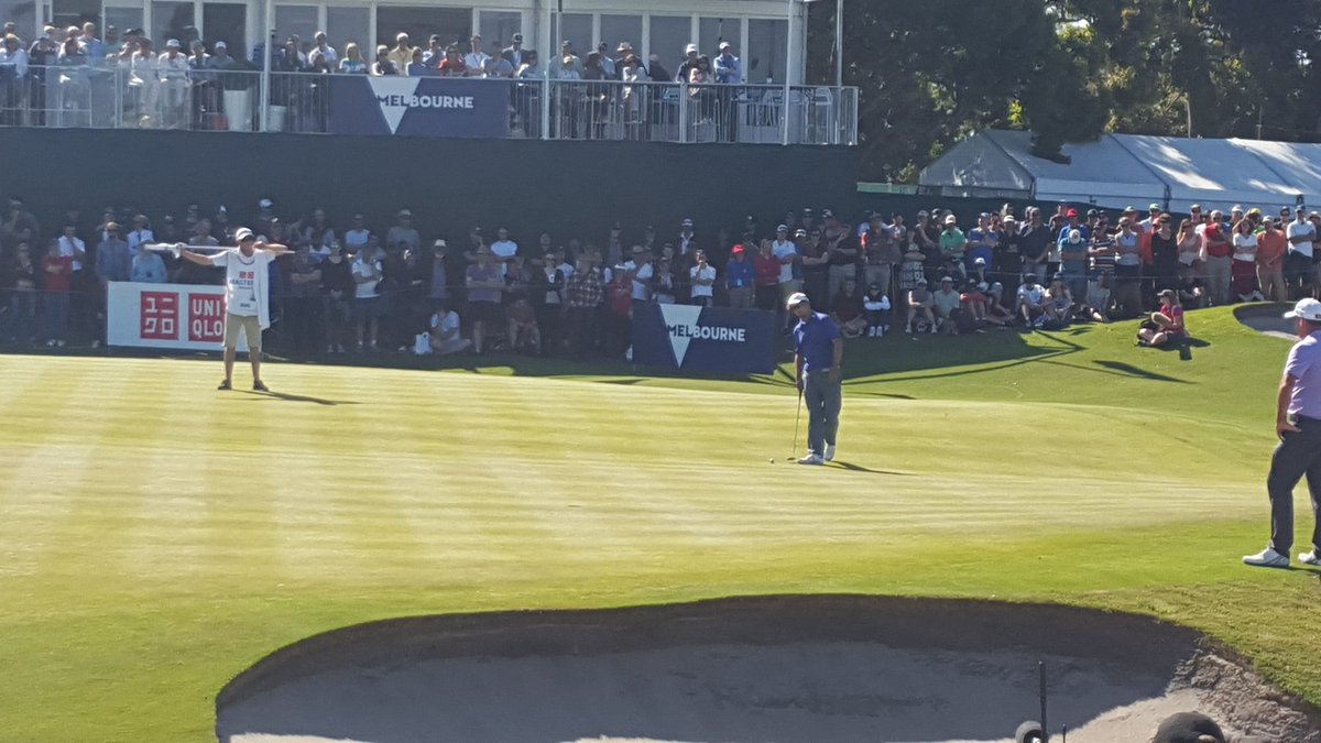 Monday qualifier, <a href="/Andy0891/">Andrew Evans</a> 3 putts last hole and finishes 2 shot short of W.  #AusMasters15