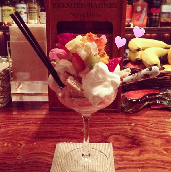 shophanilala's tweet image. How's your weekend so far?? #DrinkLikeAPirate #notreally #fruitycocktail #tooprettytodrink #happysaturday