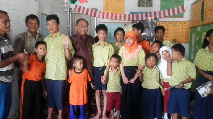mulhanan's tweet photo. bersama anak2 slb. #samasamakitalee untuk #palumakinbaik https://t.co/2qGvjpSlBE