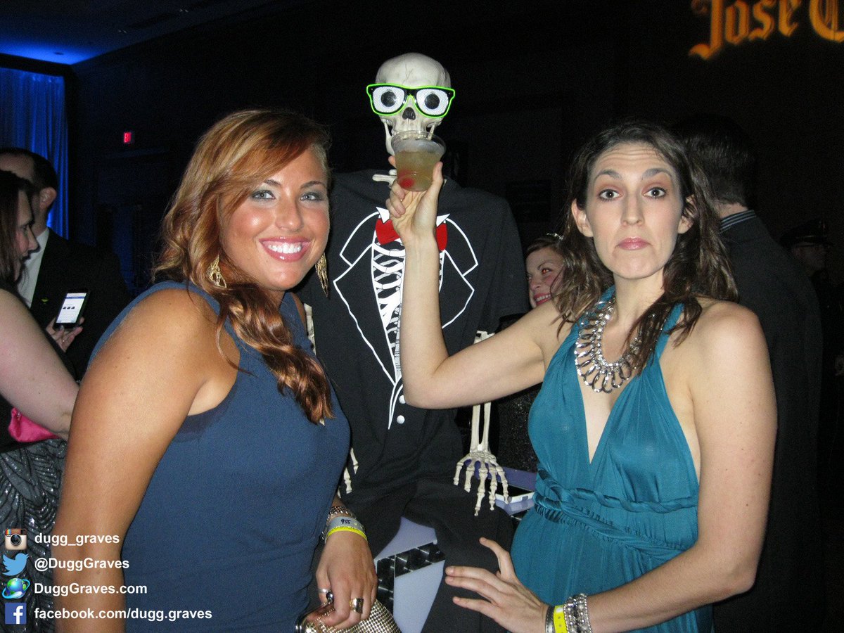 DuggGraves's tweet photo. #dallasmargaritaball .@DallasMargSoc #party #drining #hotties #dallas #drinking #MargaritaBall https://t.co/itH8JwCHpS