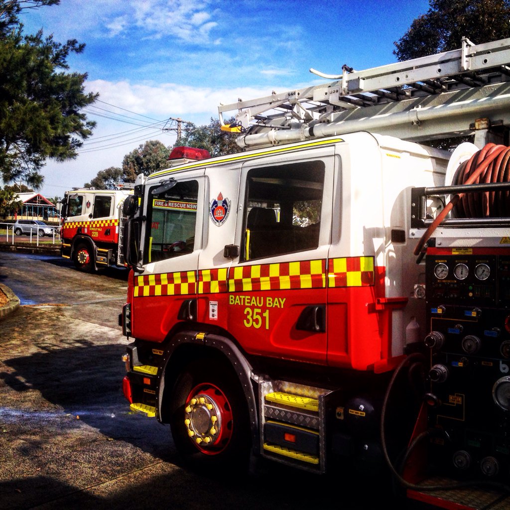 DeanoTroughton's tweet photo. @FRNSW Hazmat Pumper Berkleyvale228 &amp; Aerial Pumper BateauBay351 after hail storm weeks ago @ Central Coast https://t.co/RXXgPiCFSC