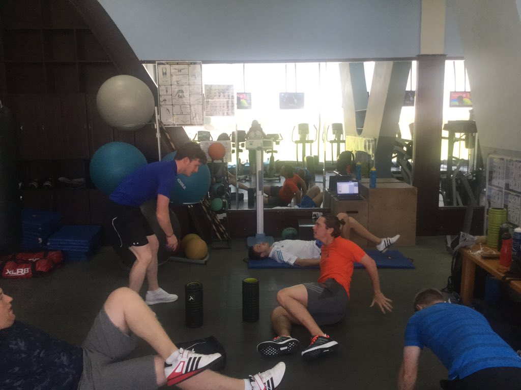 ianrae59's tweet photo. Warm up before the massive lifting begins #alwayswarmup #dothebestyoucan https://t.co/9ZO8sfNGON
