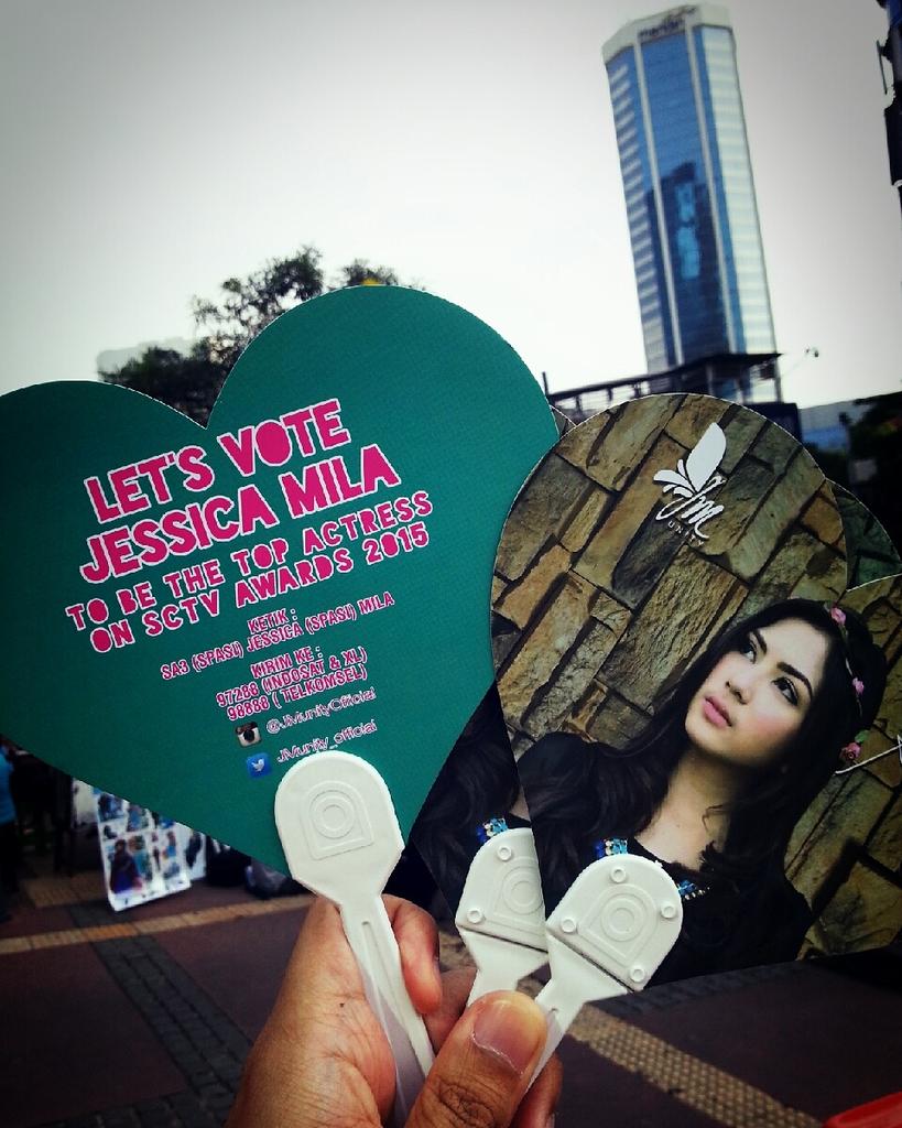 Hi semua jgn lupa utk dukung <a href="/Jscmila/">Jessica Mila Agnesia</a> di ajang <a href="/SCTV_/">SCTV</a> awards 2015 yaa....