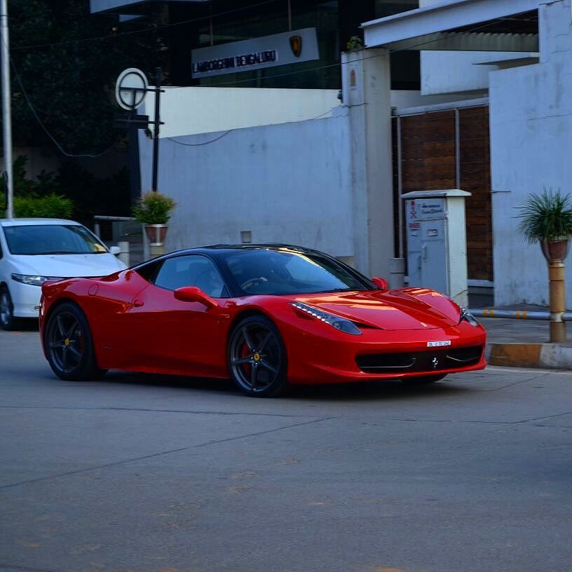 OnlyFerrariPics's tweet photo. Ferrari 458 italia with innotech performance exhaust!!
#RSMspec #autogespotindia #autokings #amazingcars247 #innote… https://t.co/EjTw93xllK