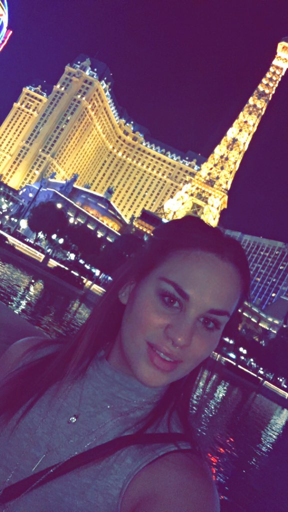 ZuleicaRamirez's tweet photo. #LasVegas #IMissYou https://t.co/g3p3QgKVMu