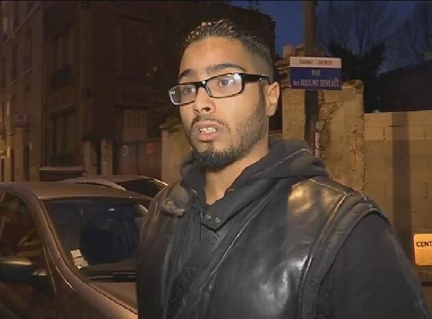 LogeurDuDaesh's tweet image. "Qd ils ont dit qu'ils allaient frappé directement chez les français wallah jpensais c'était des témoins de Jéhovah"