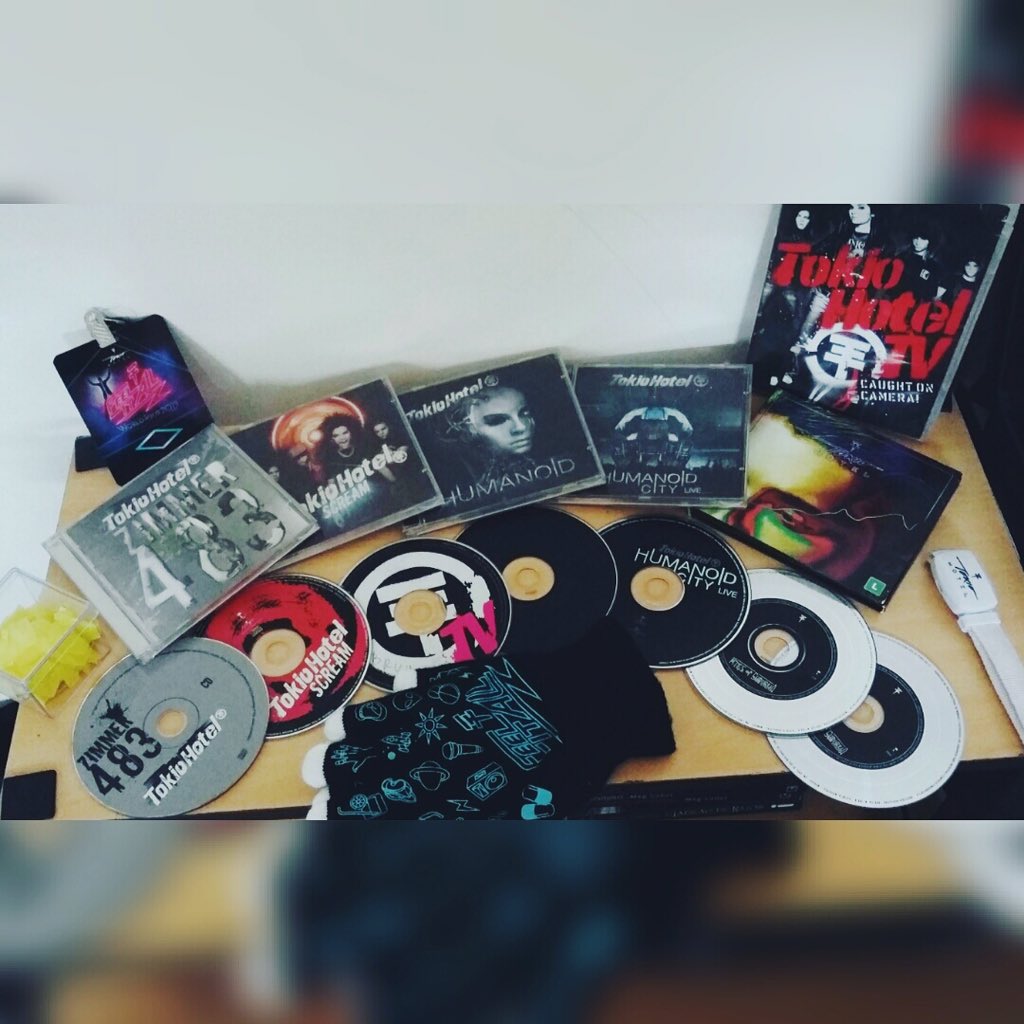 DiscographyTH's tweet image. Bruna A.