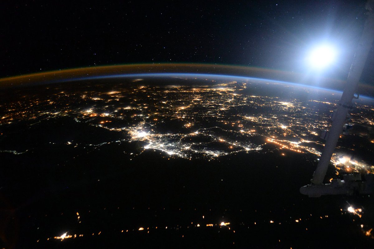 #GoodEvening #Baghdad, you seem brighter than the last time I saw you 5 yrs ago from space. #Iraq #YearInSpace