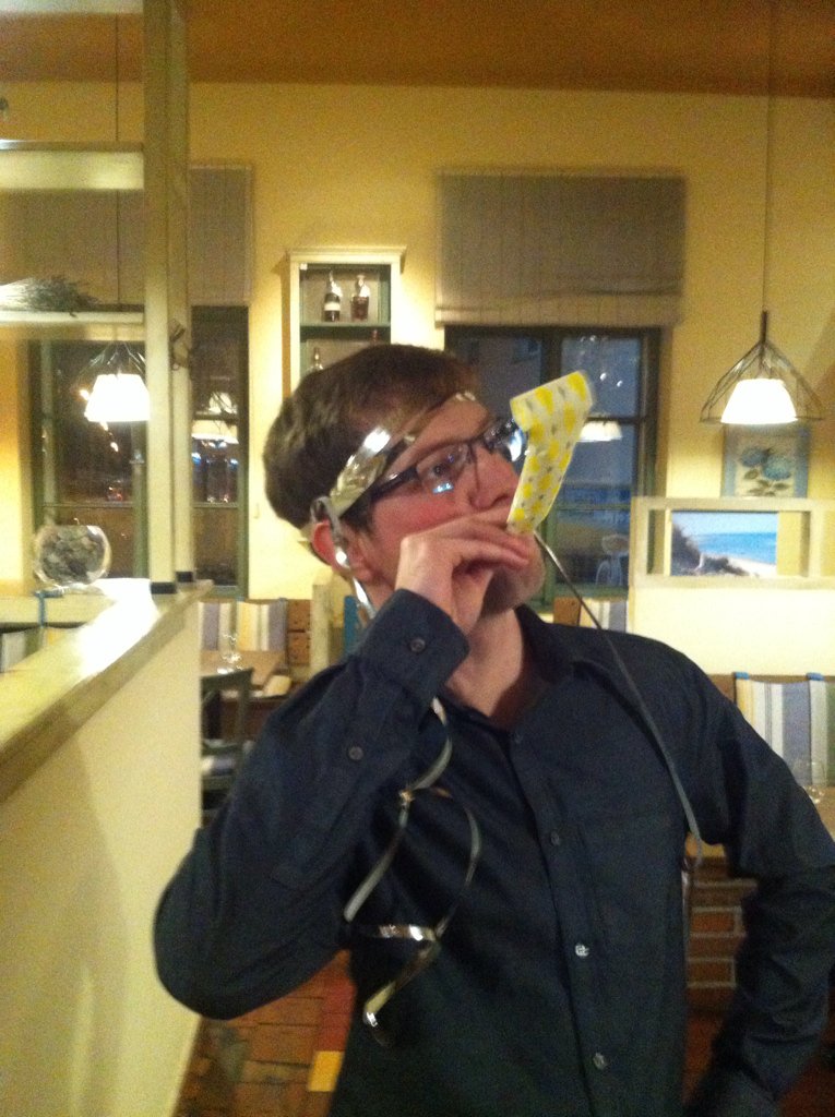 <a href="/edgedesignCZ/">Edgedesign</a> dneska vyrazil na přípitek do Olivieru ku příležitosti spuštění webu. Rychlomejdlo se vším všudy.