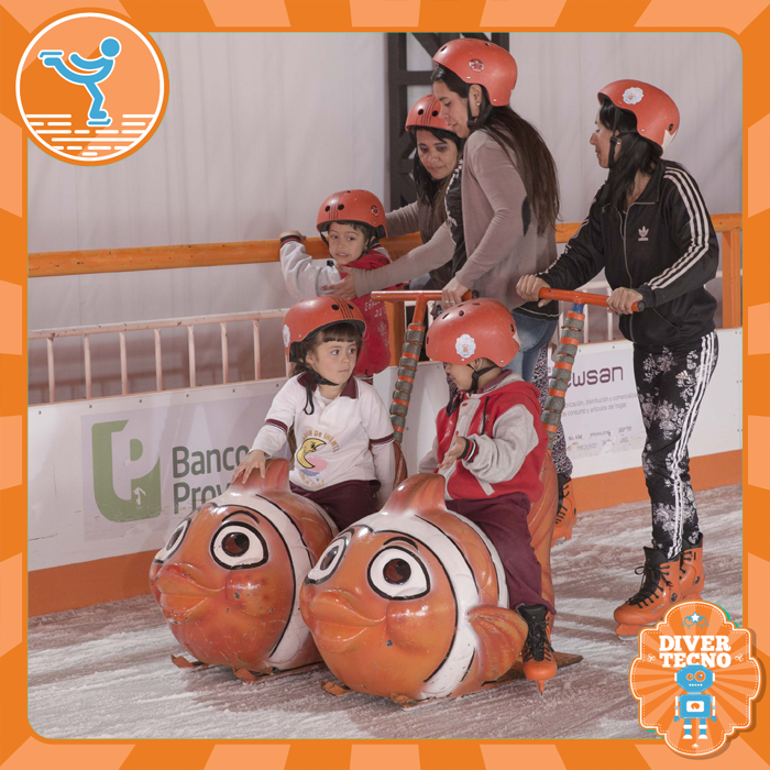 DIVERTECNO's tweet photo. ¡Recorré la #PistaDeHielo sobre patines una última vez! @danielscioli @MacaMonasterio @TecnopolisArg https://t.co/sf4UCC8VZc