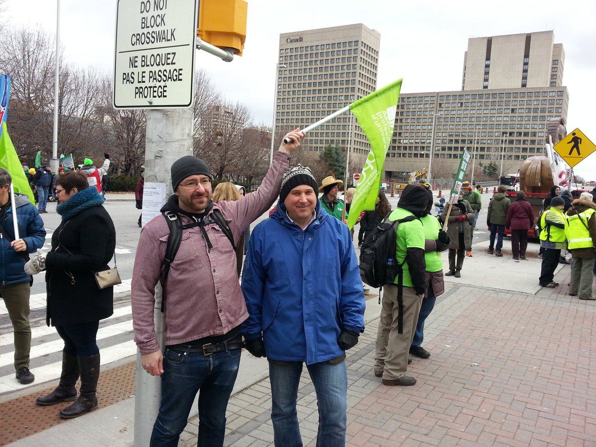 tom_friedman's tweet photo. (the much decorated) Robin Vose #CAUT2015  president at Ottawa Climate Change rally. https://t.co/ktMb36yTgY