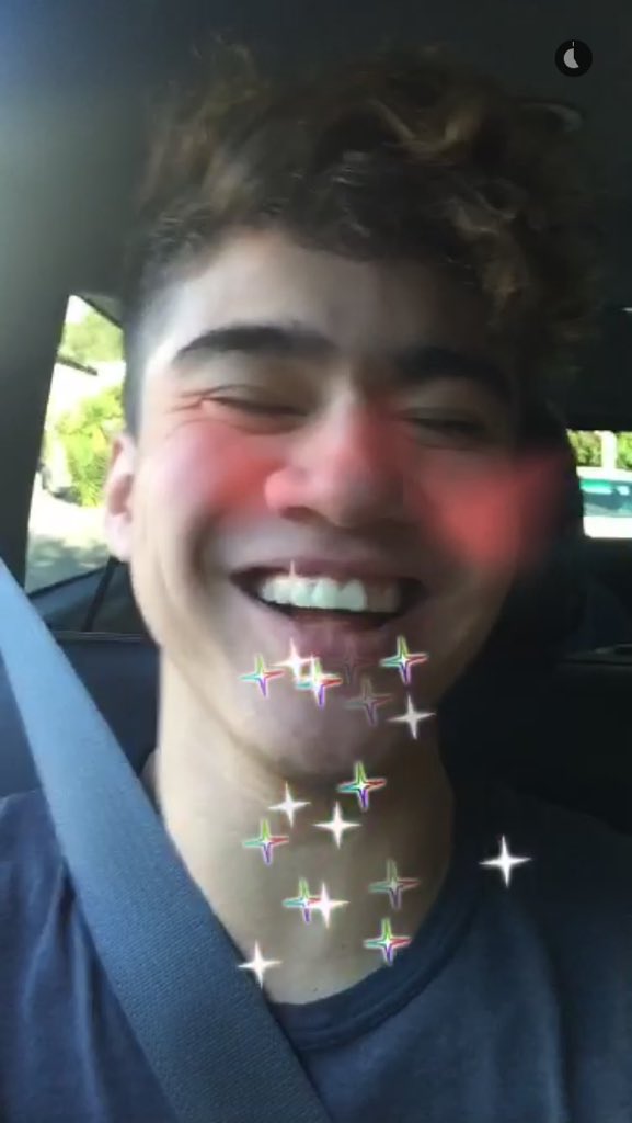 lxhemms's tweet photo. @5sosworldalerts #WeLoveYouCalum https://t.co/MUE6cxDSZH