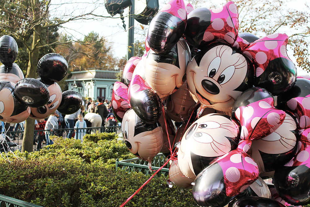 MaximeAParis's tweet photo. Un petit tour à Disneyland, ça vous dit ?
RDV sur le blog ;)
https://t.co/8lUU0MOsM3 https://t.co/RS3iQEsiaF